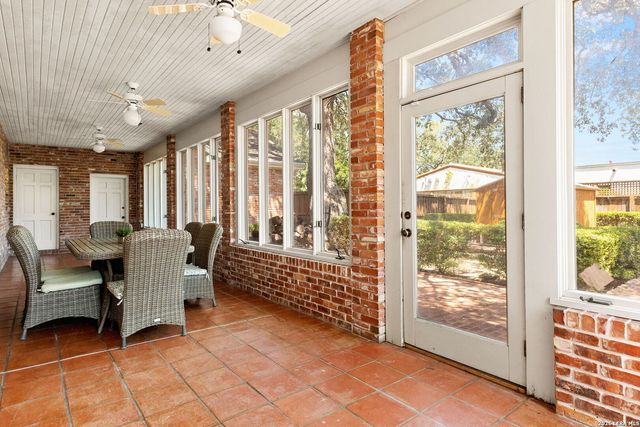 107 CAS HILLS DR, Castle Hills, TX 78213