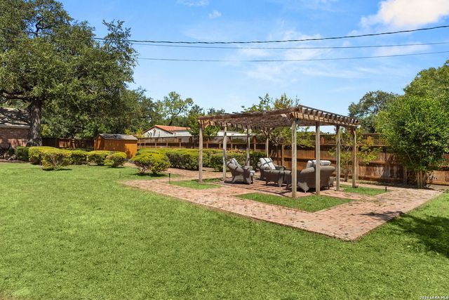 107 CAS HILLS DR, Castle Hills, TX 78213