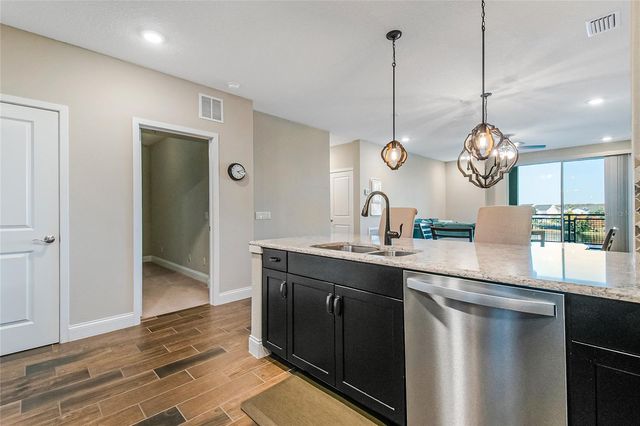 7573 LAUREATE BOULEVARD 1-305, Orlando, FL 32827