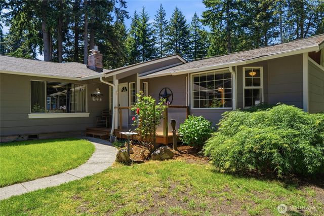 3220 SE Azalea Avenue, Port Orchard, WA 98366