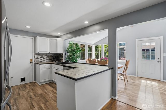 3220 SE Azalea Avenue, Port Orchard, WA 98366