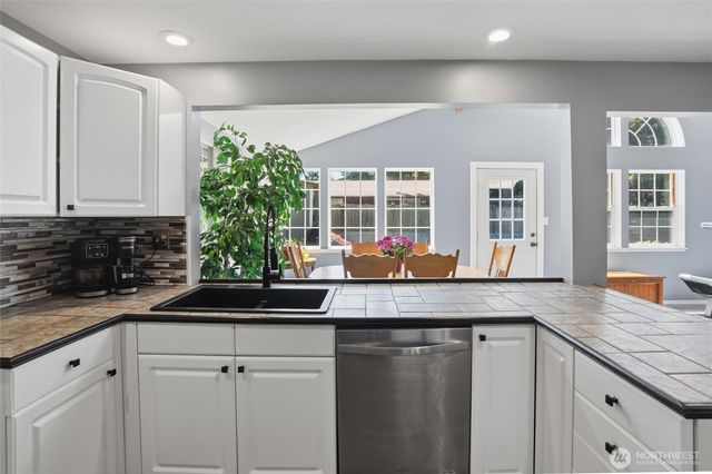 3220 SE Azalea Avenue, Port Orchard, WA 98366