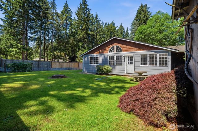 3220 SE Azalea Avenue, Port Orchard, WA 98366