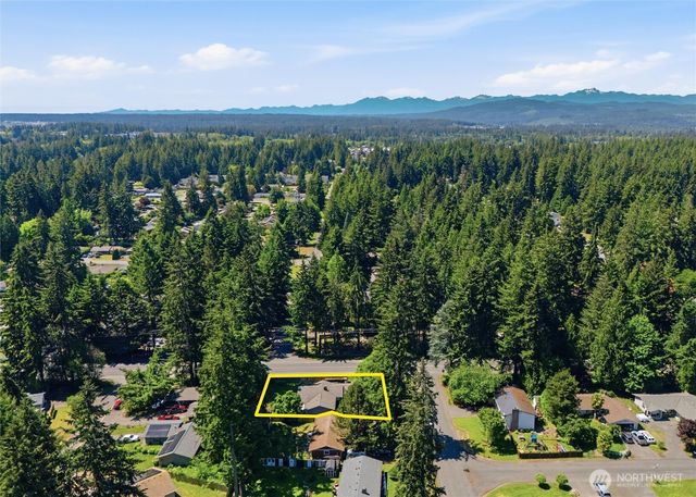 3220 SE Azalea Avenue, Port Orchard, WA 98366