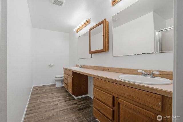 3220 SE Azalea Avenue, Port Orchard, WA 98366
