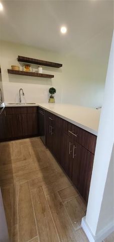 5100 SW 90th Avenue 406, Cooper City, FL 33328