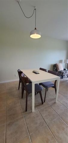 5100 SW 90th Avenue 406, Cooper City, FL 33328