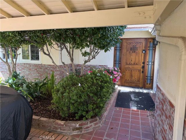5247 Buffalo Avenue, Sherman Oaks, CA 91401