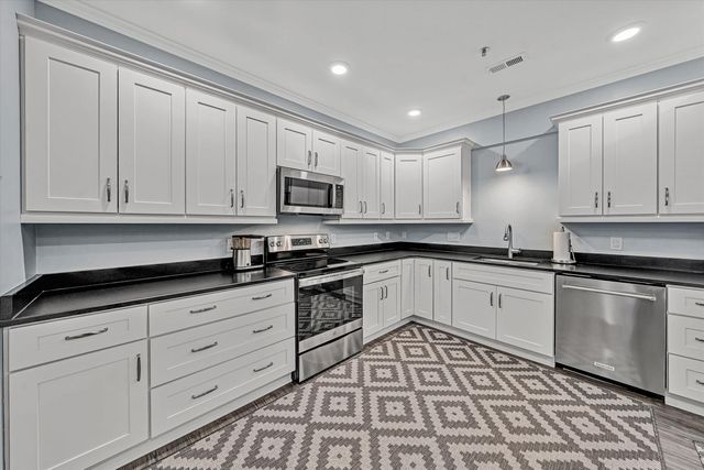 2208 Jefferson St SE Apt 210, Roanoke, VA 24014