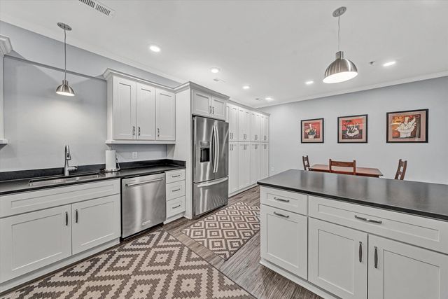 2208 Jefferson St SE Apt 210, Roanoke, VA 24014