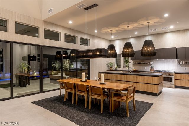 5216 Fading Sunset Drive, Las Vegas, NV 89135