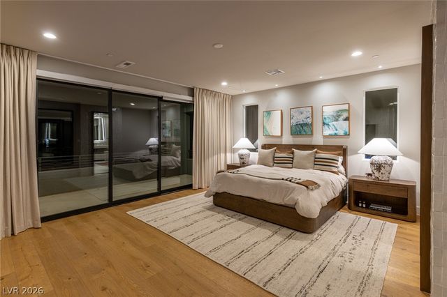 5216 Fading Sunset Drive, Las Vegas, NV 89135