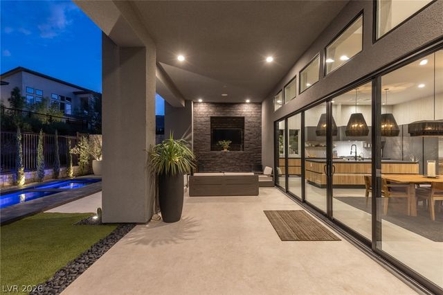 5216 Fading Sunset Drive, Las Vegas, NV 89135