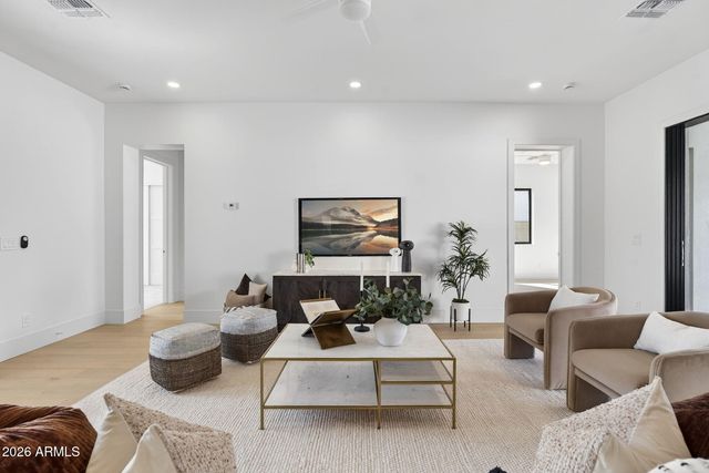 6818 N 13TH Street, Phoenix, AZ 85014