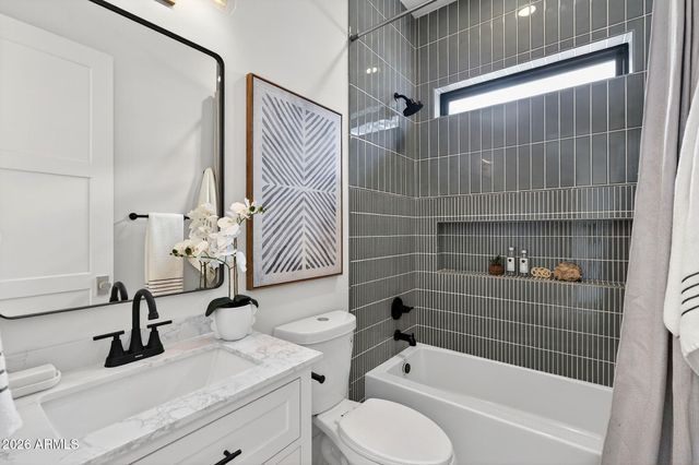 6818 N 13TH Street, Phoenix, AZ 85014