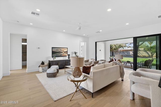 6818 N 13TH Street, Phoenix, AZ 85014