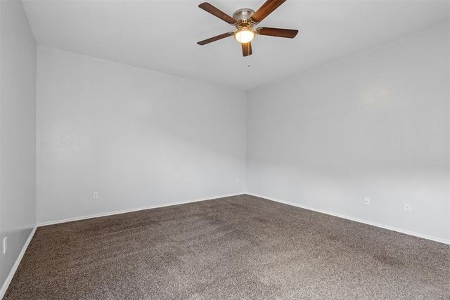 2812 Sunberry Way, Yukon, OK 73099