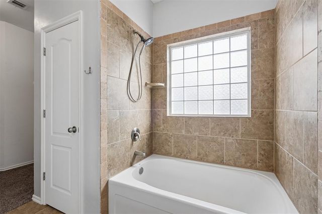 2812 Sunberry Way, Yukon, OK 73099