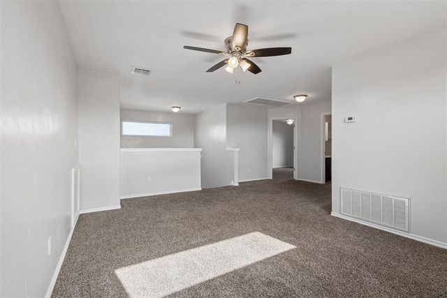 2812 Sunberry Way, Yukon, OK 73099
