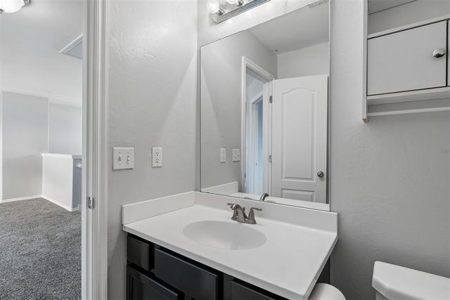 2812 Sunberry Way, Yukon, OK 73099