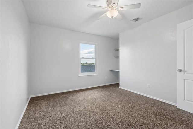 2812 Sunberry Way, Yukon, OK 73099
