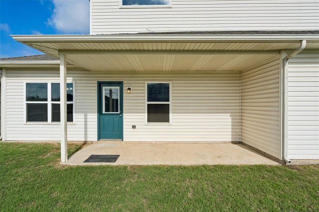 2812 Sunberry Way, Yukon, OK 73099