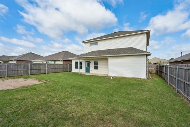 2812 Sunberry Way, Yukon, OK 73099