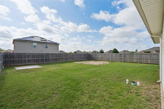 2812 Sunberry Way, Yukon, OK 73099