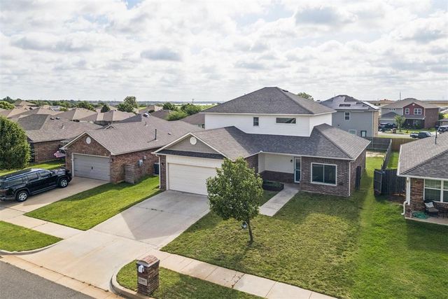 2812 Sunberry Way, Yukon, OK 73099