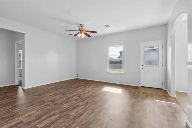 2812 Sunberry Way, Yukon, OK 73099