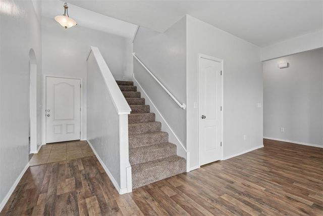 2812 Sunberry Way, Yukon, OK 73099