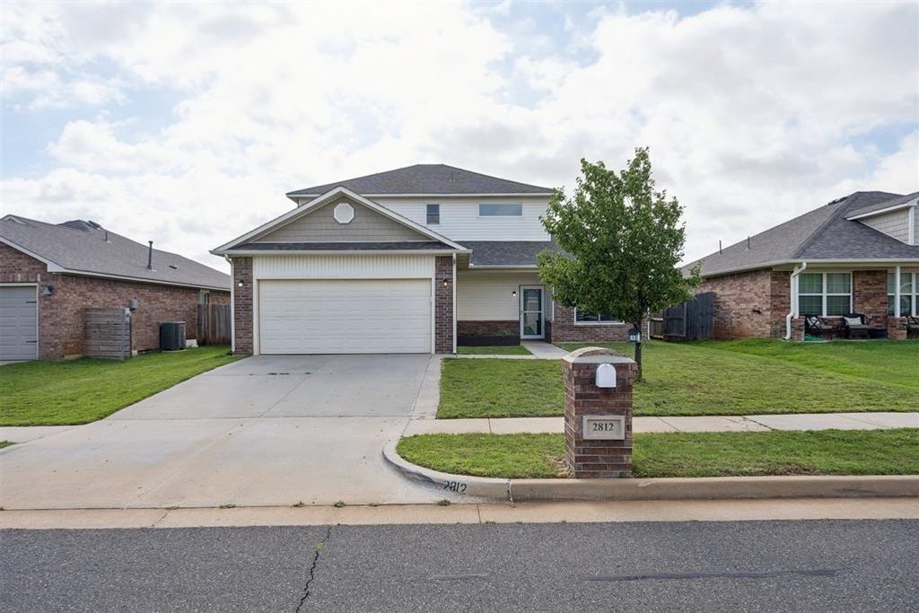 2812 Sunberry Way, Yukon, OK 73099