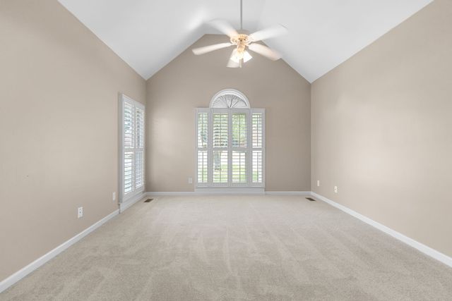 219 Savannah Rdg, Murfreesboro, TN 37127
