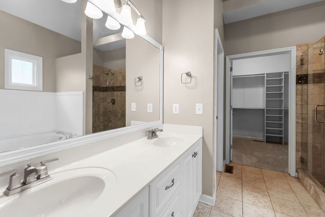 219 Savannah Rdg, Murfreesboro, TN 37127