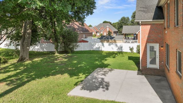 219 Savannah Rdg, Murfreesboro, TN 37127