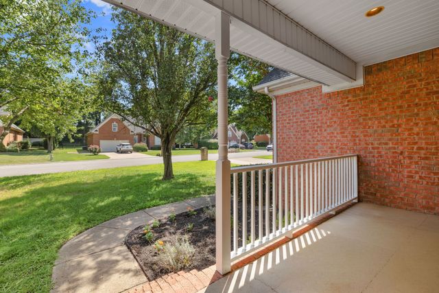 219 Savannah Rdg, Murfreesboro, TN 37127