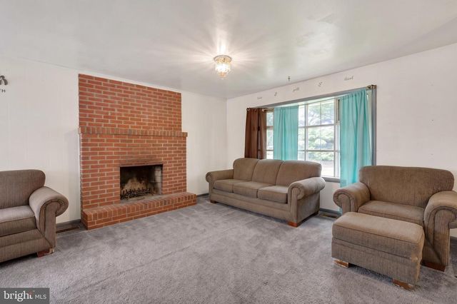 1254 KENNEDY CT, Chambersburg, PA 17202