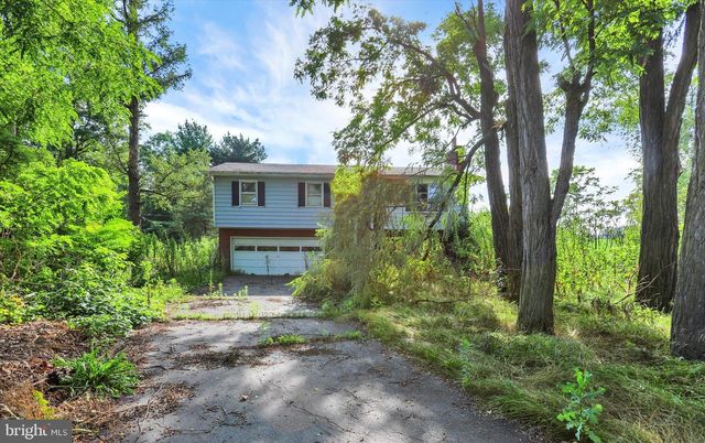 1254 KENNEDY CT, Chambersburg, PA 17202