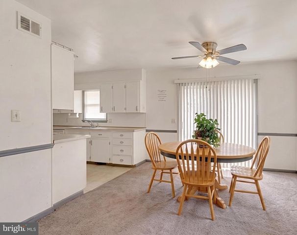 1254 KENNEDY CT, Chambersburg, PA 17202