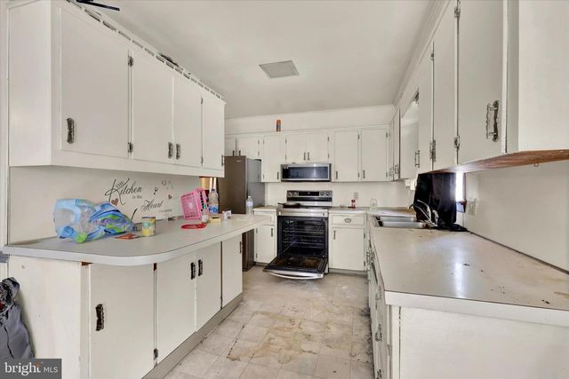 1254 KENNEDY CT, Chambersburg, PA 17202