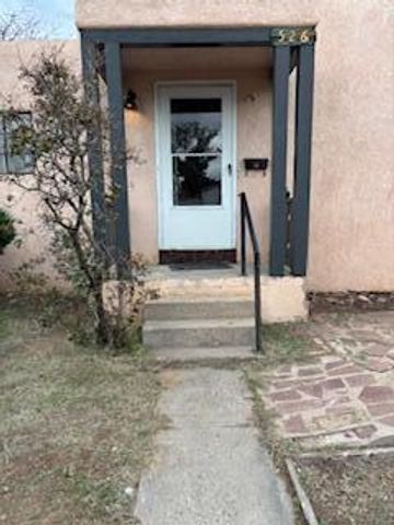 526 Dartmouth Place SE, Albuquerque, NM 87106
