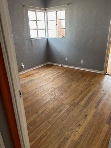 526 Dartmouth Place SE, Albuquerque, NM 87106