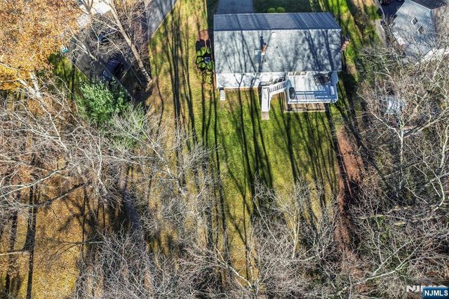 9 Cherry Place, Hillsdale, NJ 07642