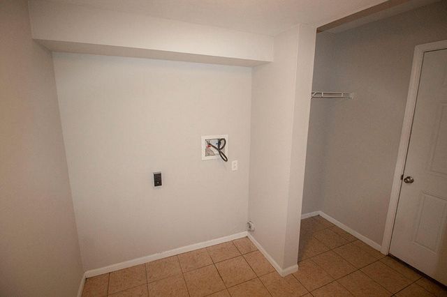 5301 SILVER MILL DR, Columbia, MO 65202