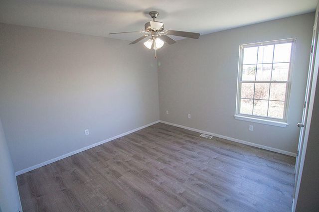 5301 SILVER MILL DR, Columbia, MO 65202