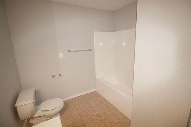 5301 SILVER MILL DR, Columbia, MO 65202