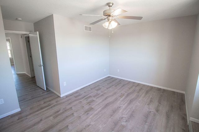 5301 SILVER MILL DR, Columbia, MO 65202