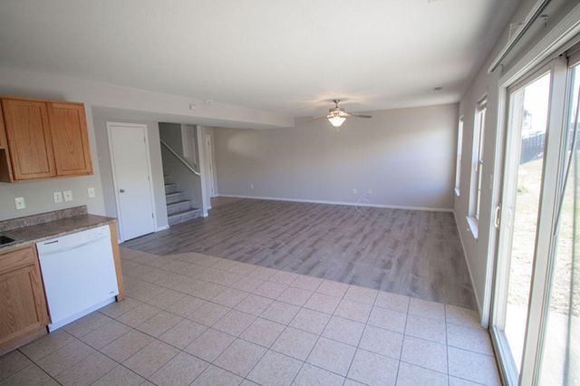 5301 SILVER MILL DR, Columbia, MO 65202