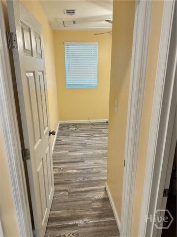 911 Crosby Street, Savannah, GA 31415