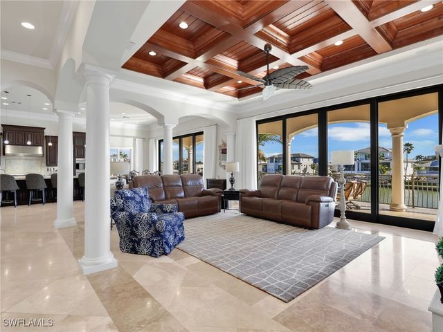 264 Bayview AVE, Naples, FL 34108